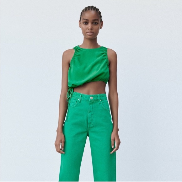 🌿 ZARA GREEN ASYMMETRICAL CROP TOP! - Picture 6 of 14